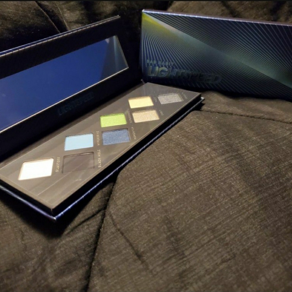 Eyeshadow Palette
